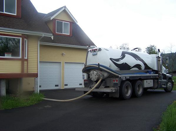 Septic tank cleaning services